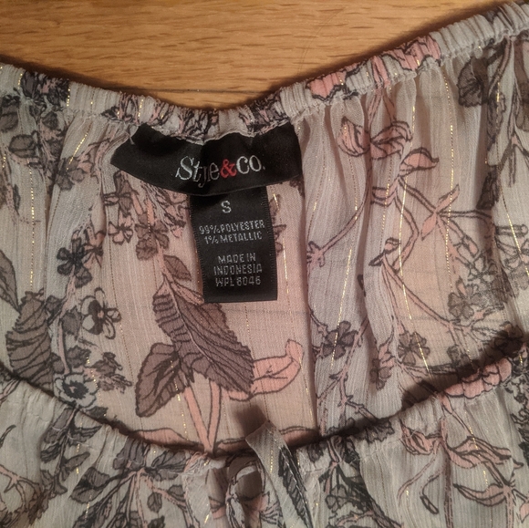 Flowy Fairycore Blouse with Florals - Picture 2 of 4